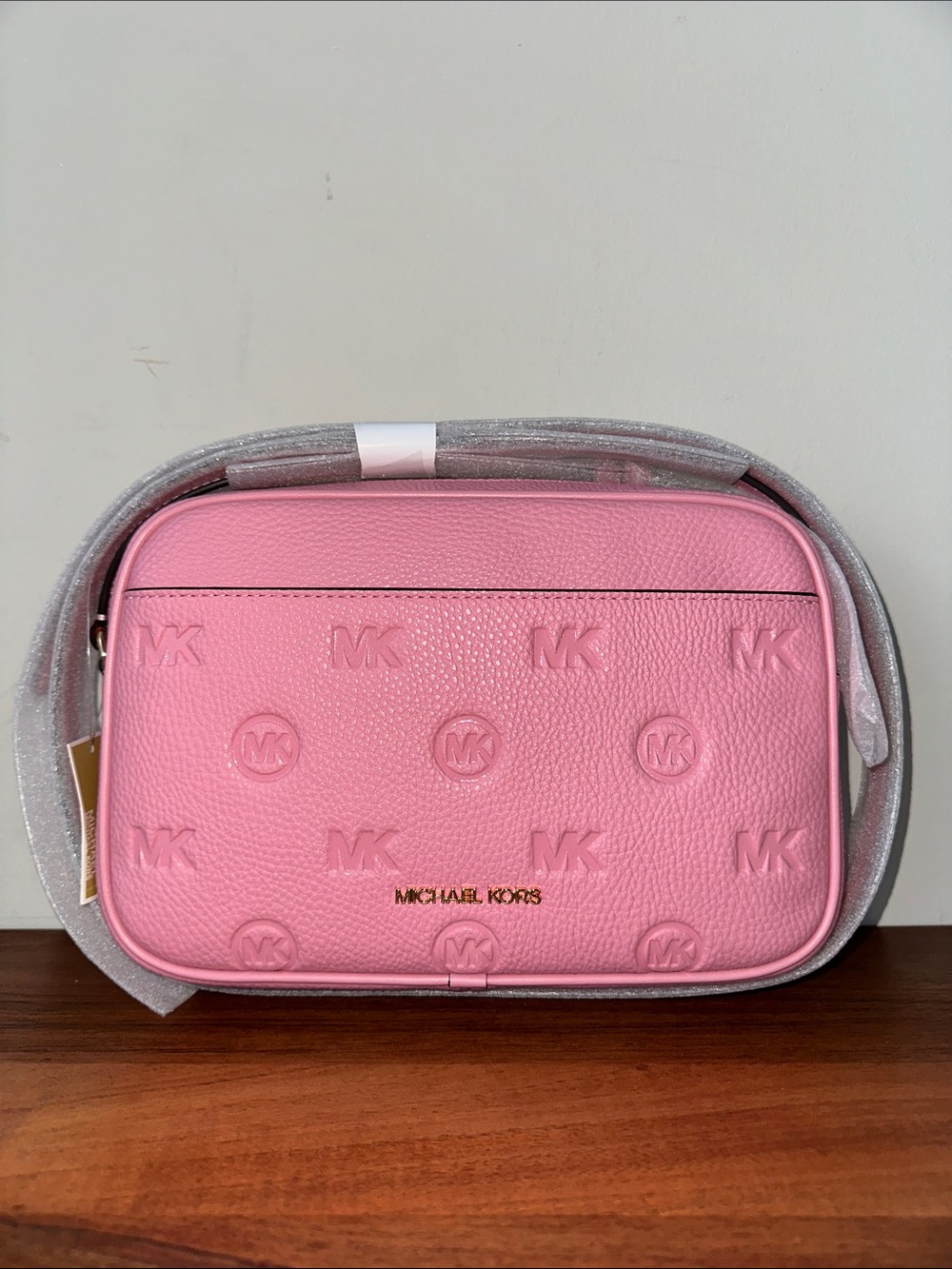 Michael Kors Jet Set Travel Large Logo Debossed Camera Crossbody Bag - Picture 9 of 11